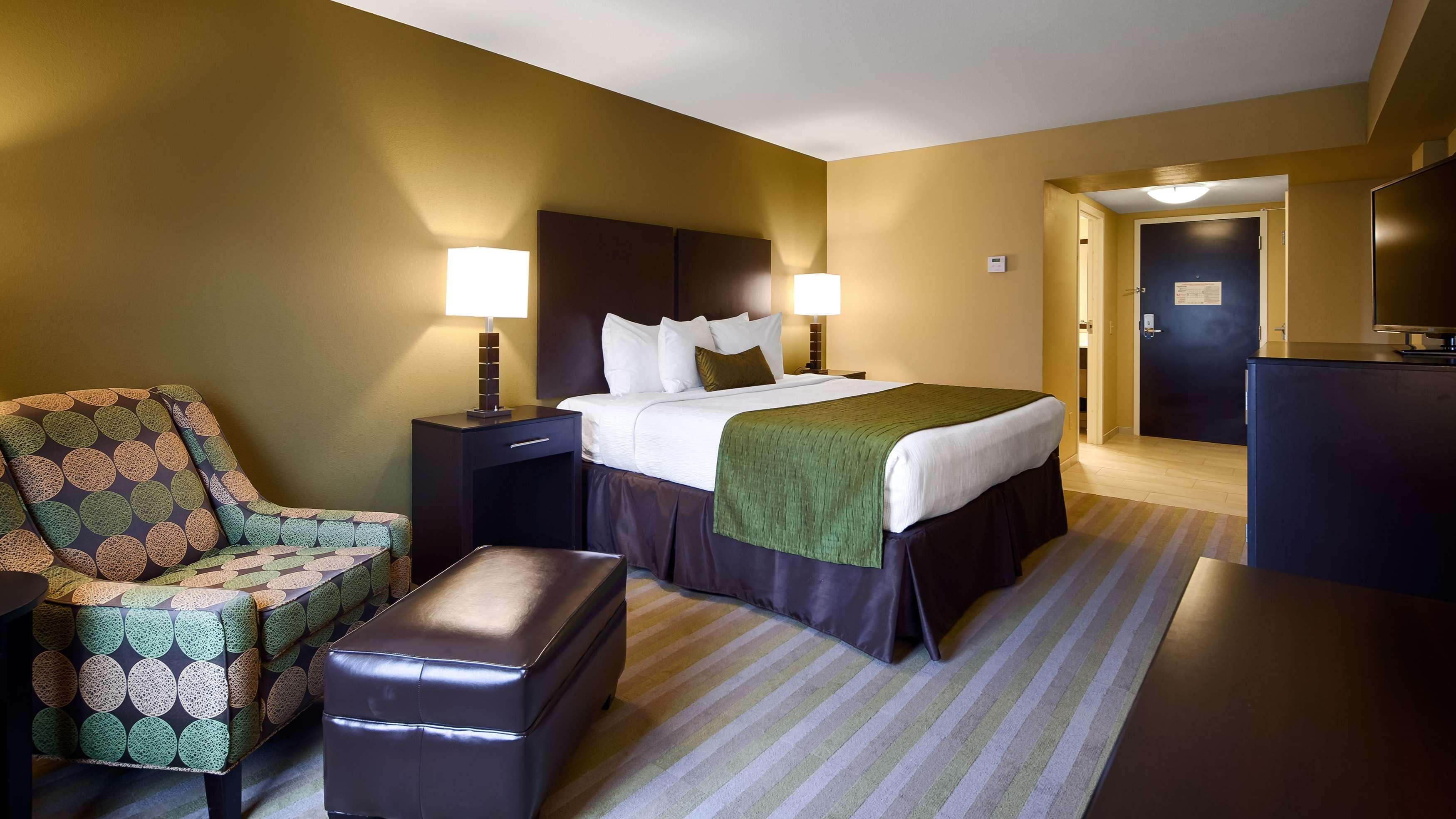Best Western Plus Thornburg Inn & Suites מראה חיצוני תמונה
