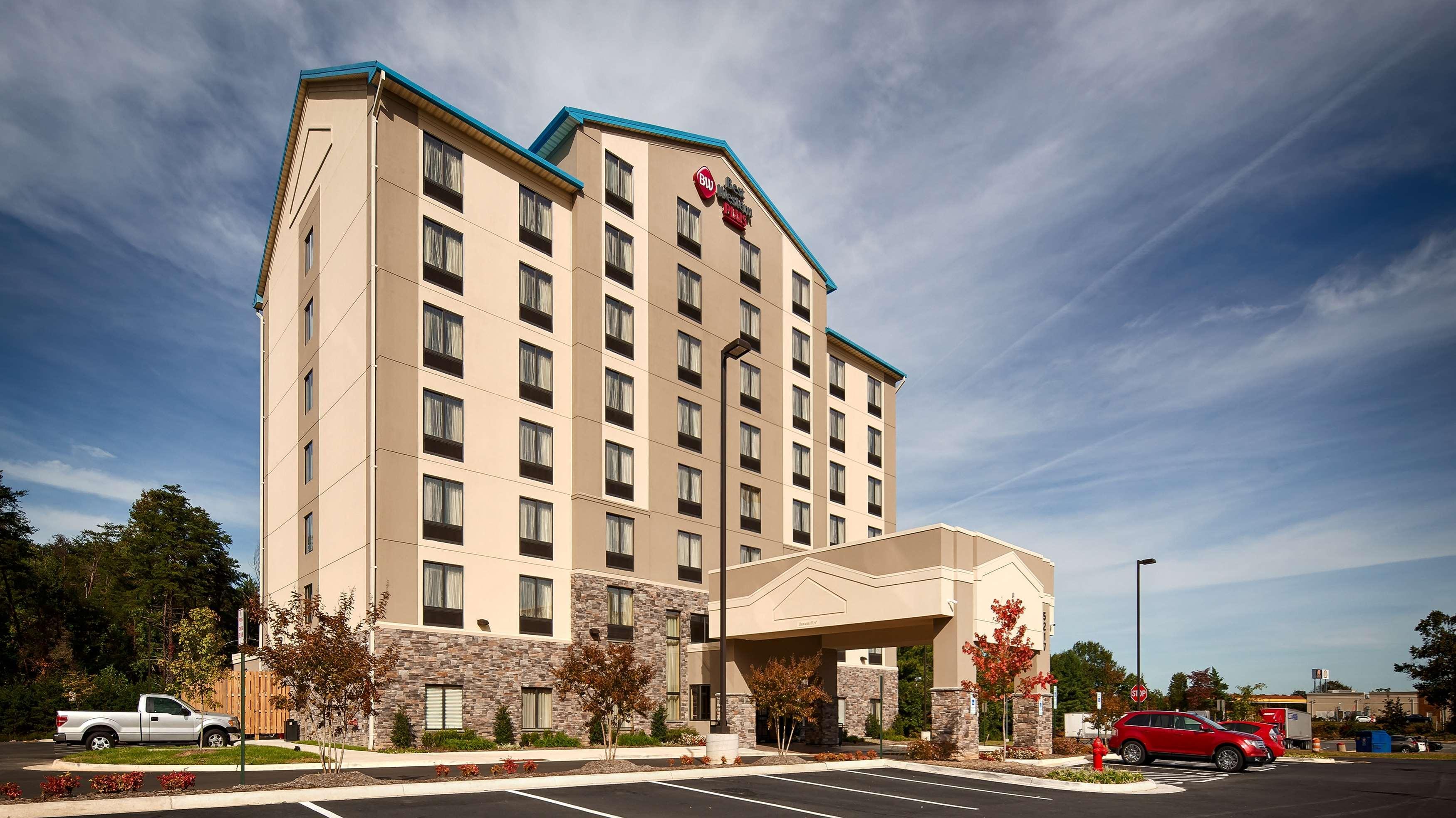 Best Western Plus Thornburg Inn & Suites מראה חיצוני תמונה