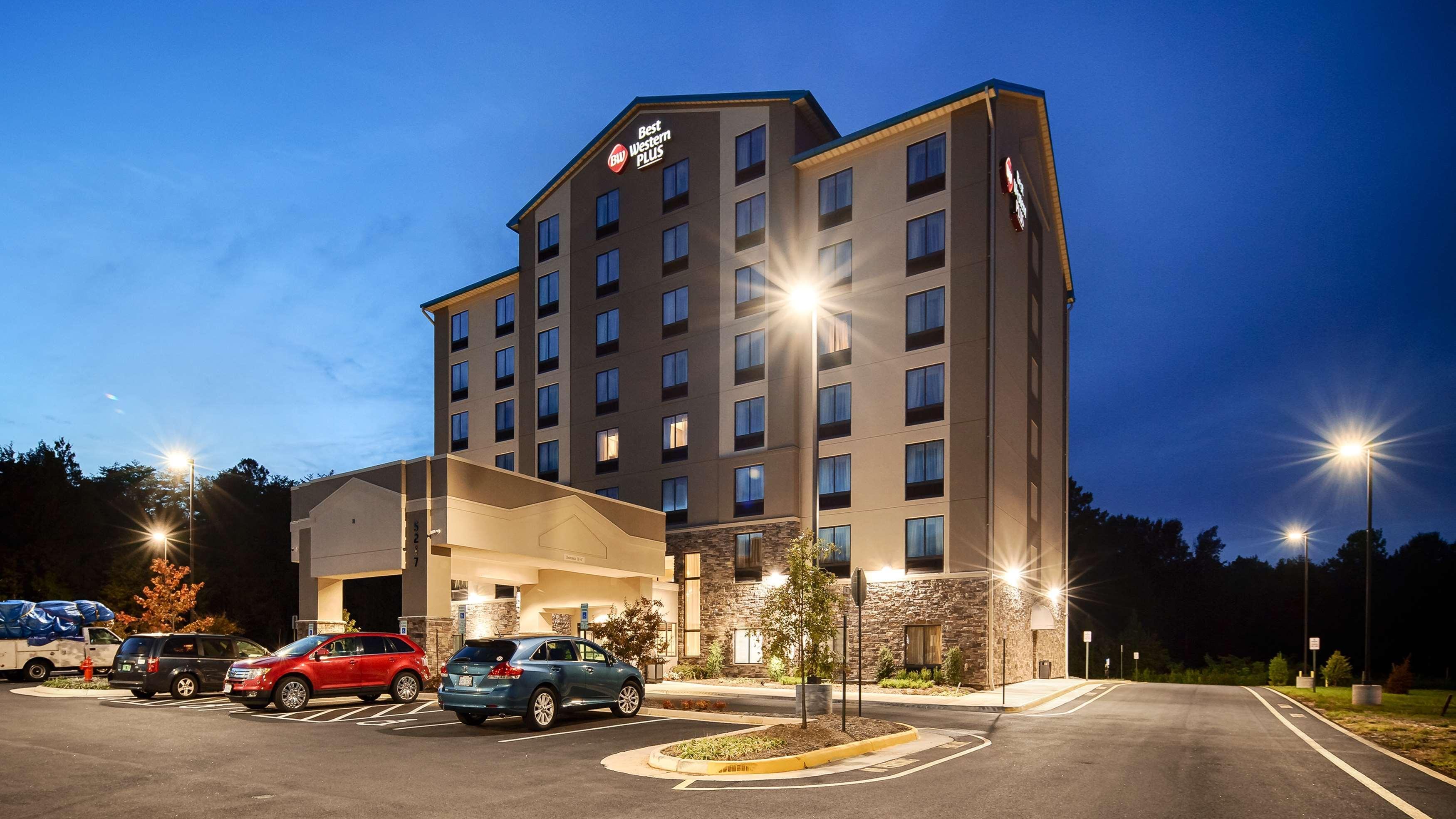 Best Western Plus Thornburg Inn & Suites מראה חיצוני תמונה