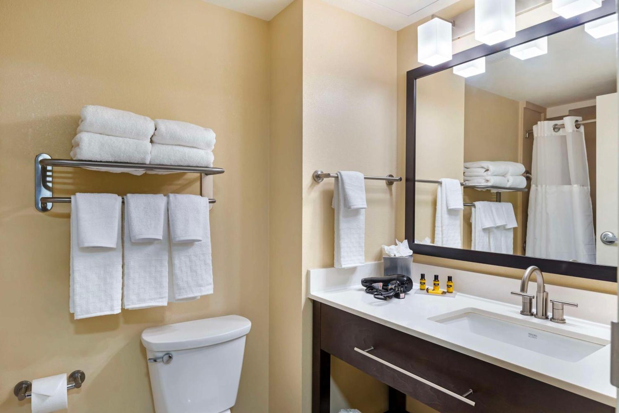 Best Western Plus Thornburg Inn & Suites מראה חיצוני תמונה