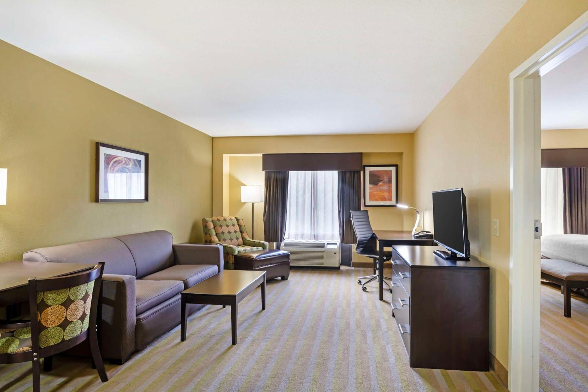 Best Western Plus Thornburg Inn & Suites מראה חיצוני תמונה