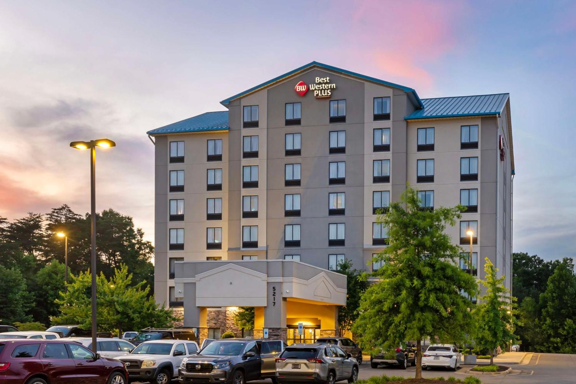Best Western Plus Thornburg Inn & Suites מראה חיצוני תמונה